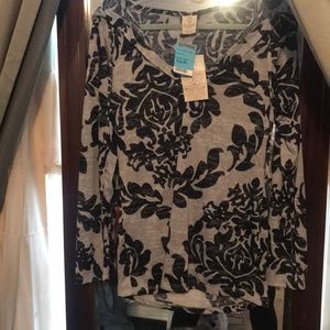 The Balance Collection Long Tee w Hood